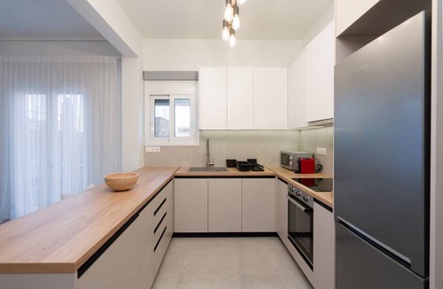Pangrati Apartment | LIV - Elegant City Stay in Pagrati