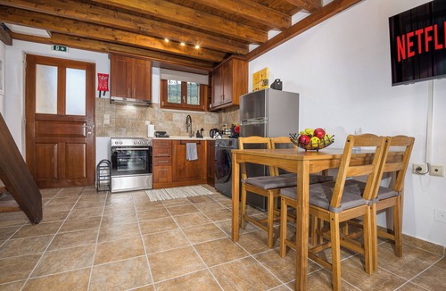 Arachova Apartment | Livadi Loft | Cozy Getaway in Parnassos