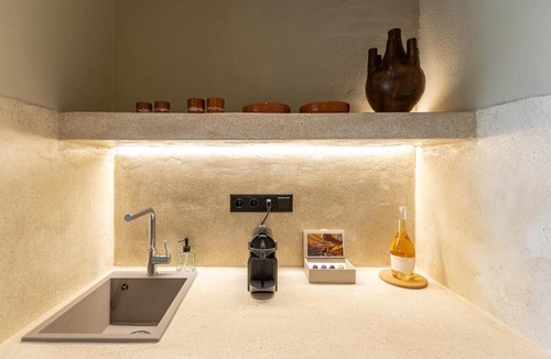Naxos Town Apartment | Livadi Island Living
