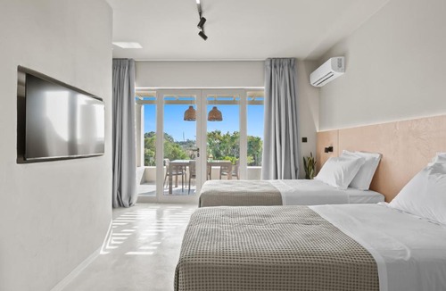 Naxos Town Apartment | Livadi Island Living