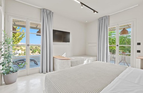 Naxos Town Apartment | Livadi Island Living