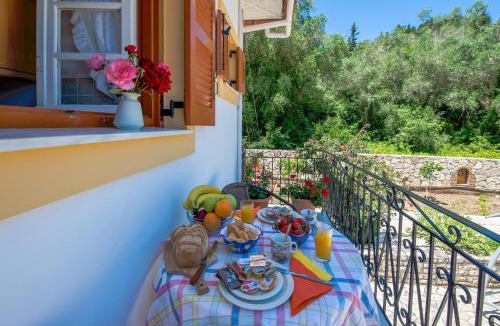 Lakka Apartment | LIvadi Studios with Pool