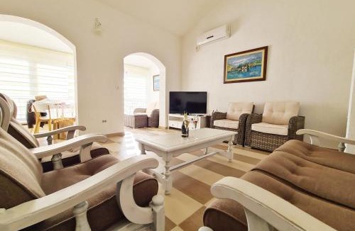Bijela Apartment | Live By The Sea, Bijela