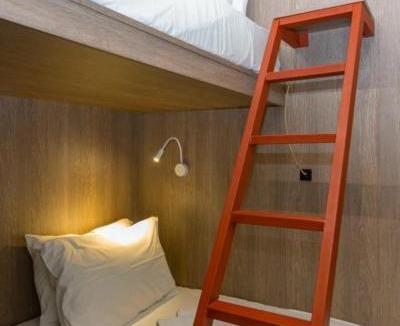 Old Town Hotel | LOC HOSPITALITY Urban Den