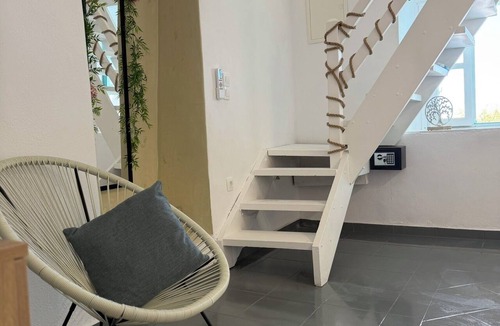 Pyrgos Condo | LOFT KAVES POOL AND BAR SUITES - ΜΟΝΑΔΙΚΗ ΕΜΠΕΙΡΙΑ ΜΕ ΑΞΕΧΑΣΤΗ ΘΕΑ