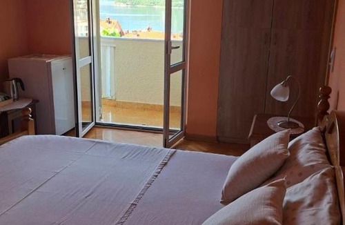 Risan House | Lorena Rooms