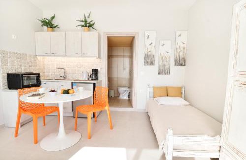Agios Gordios Apartment | Louiza Apartments