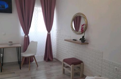 Vatos Apartment | Loula's House