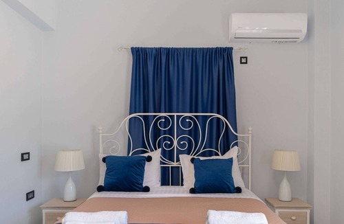 Vourvoulos Hotel | Loulaki Villas Santorini