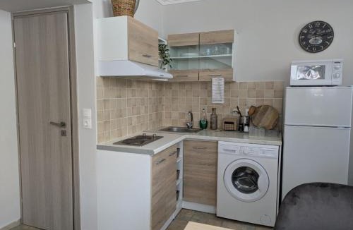 Loutraki Apartment | Loutraki central studio