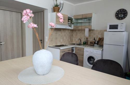 Loutraki Apartment | Loutraki central studio