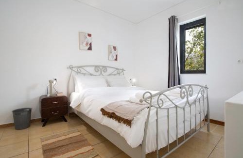Papagou-Holargos Apartment | Lovely Cosy Apartment In Papagos