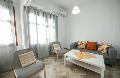 Skopelos Town Apartment | Lovely one-bedroom flat in Skopelos