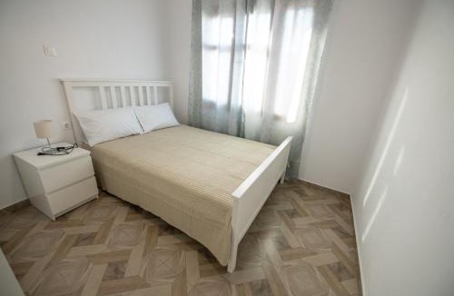 Skopelos Town Apartment | Lovely one-bedroom flat in Skopelos