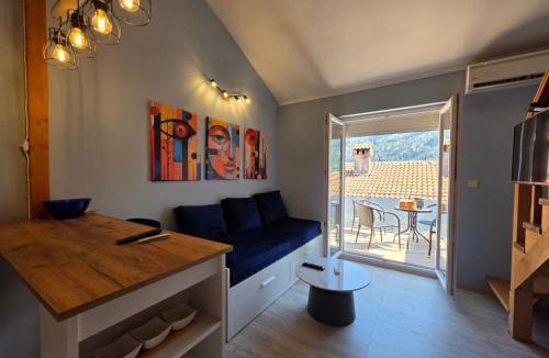 Prcanj Apartment | Luka's loft studio
