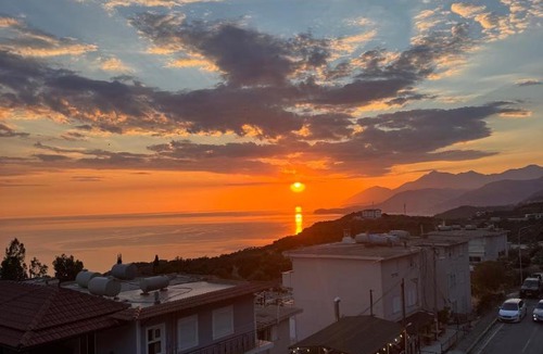 Lukove Apartment | Lukova Center Sunset Apartments