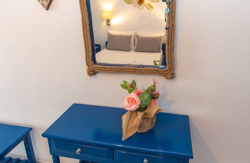 Perissa Hotel | Lunar Santorini Hotel
