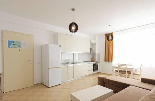 Ishem Apartment | Lura Apartment 05 in Plazhi San Pietro