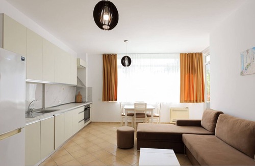 Ishem Apartment | Lura Apartment 05 in Plazhi San Pietro