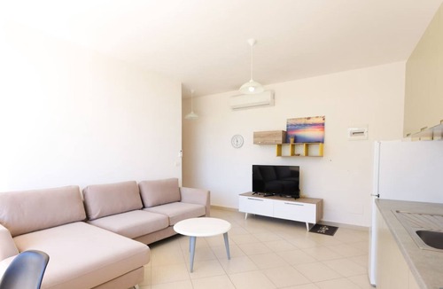 Ishem Apartment | Lura Apartment 02 in Plazhi San Pietro