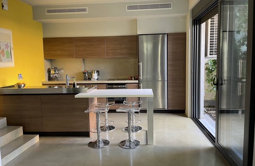 Marousi Villa | Luxurious, minimal design house with garden in the Maroussi district!