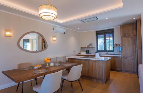 Seoca Villa | Luxurious Pool Side Villa by the sea