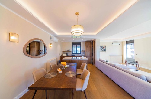 Seoca Villa | Luxurious Pool Side Villa by the sea