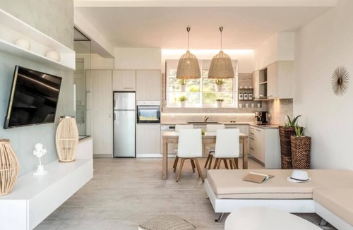 Ferma House | Luxurious vacation home in Ferma