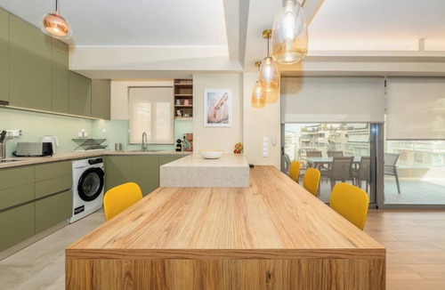 Palaio Faliro Apartment | Luxury 3-bed - Parking - 500Mbps - Riviera