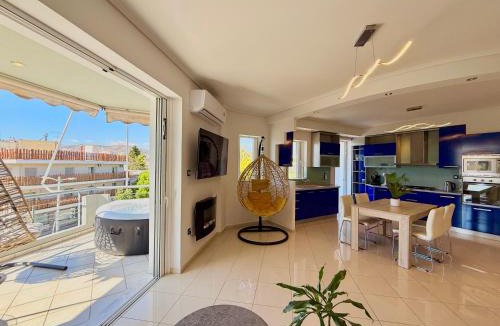 Peristeri Apartment | Luxury 3 Bedrooms Top Floor Villa 150sqm with 2 Private Jacuzzi Hydromassage & Underground Parking