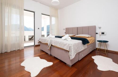 Strp Villa | Luxury 4-bedroom villa with pool! - Strp