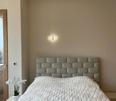 Maini Apartment | Luxury Apartment 1