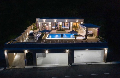 Prijevor Villa | Luxury Blue Wave Villa