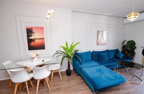Tirana Apartment | Luxury Garden Building Tirana Apartment 21st Floor