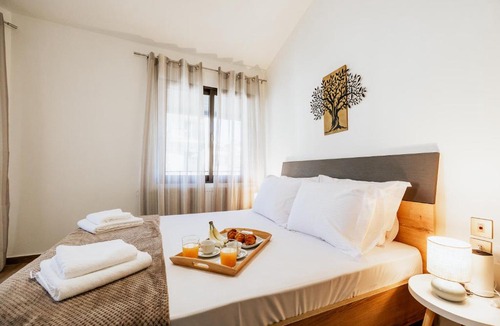 Serres Villa | LUXURY GRAND HOME SERRES - 4 Bedrooms