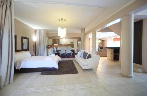 Ampelokipi Apartment | Luxury Heaven farm one