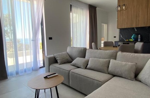 Bar House | Luxury modern villa Luna