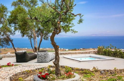 Finikia Villa | Luxury Santorini Villa | Villa Elysian Dyo | Private Hot Tub | Air Conditioning