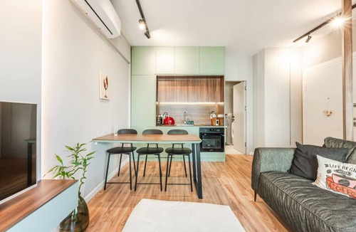 Vlore Apartment | Luxury Seaview Apartment with Free Parking by PikHost