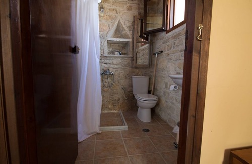 Pitsidia Villa | Luxury stone villa in South Crete, 5 persons, near the sea