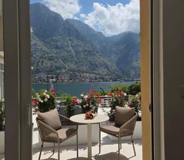 Muo Apartment | Luxury Studio Apartment with Sea View & Heated Pool