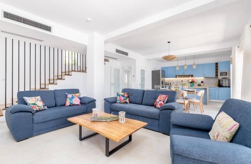 Denovici Villa | Luxury Villa Blue Dream