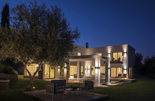 Parelia Villa | Luxury Villa Eve