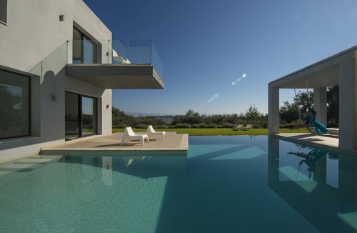 Parelia Villa | Luxury Villa Eve