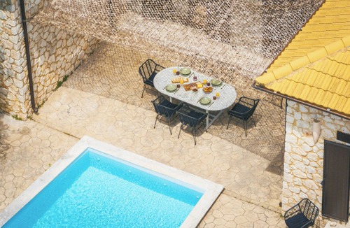 Marantochori Villa | Luxury villa with private pool, 10 mins drive from the beach |by Lefkas G-Villas