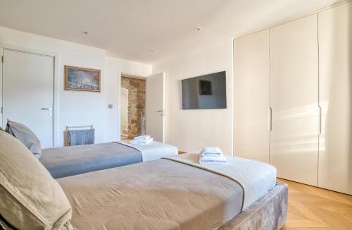 Ljuta Villa | Luxury waterfront vila with Private Dock and Pool
