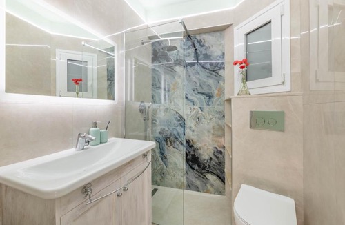 Loutraki-Agioi Theodoroi Apartment | Lydia's Luxury Apartment