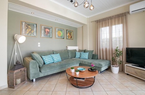 Vanato Villa | Madini Luxury Villa with free Pool Heating