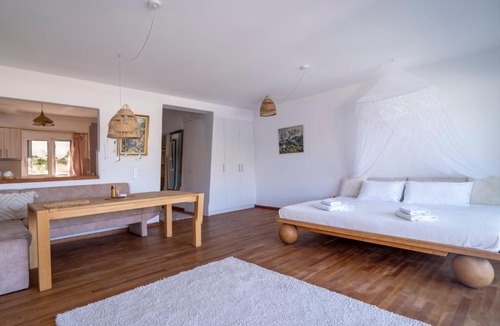 Tolo Apartment | Magical Sea View Suite