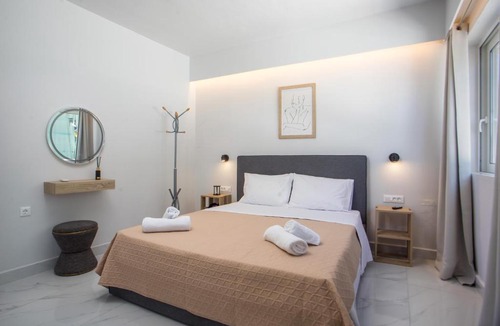 Rhodes Apartment | Magma Urban Stay